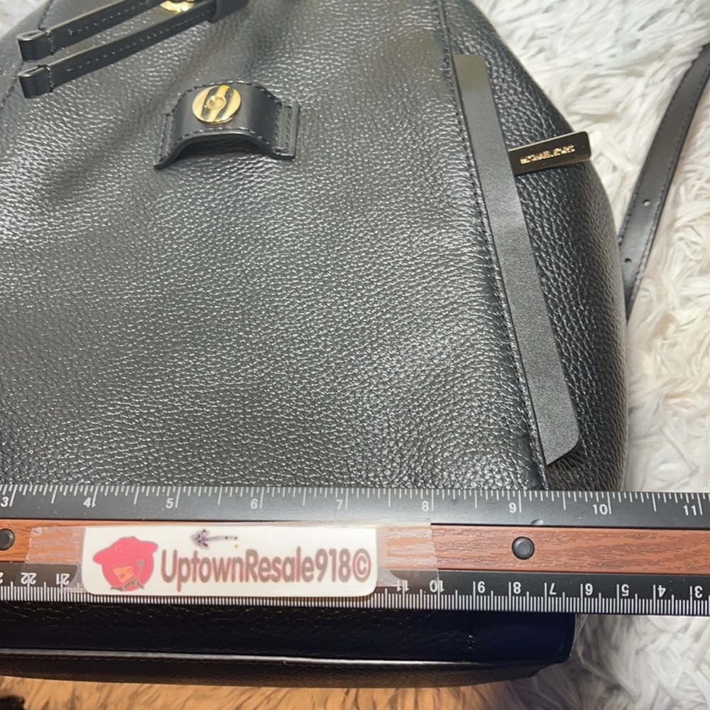 Michael Kors backpack Ginger MD black leather euc - Picture 11 of 12